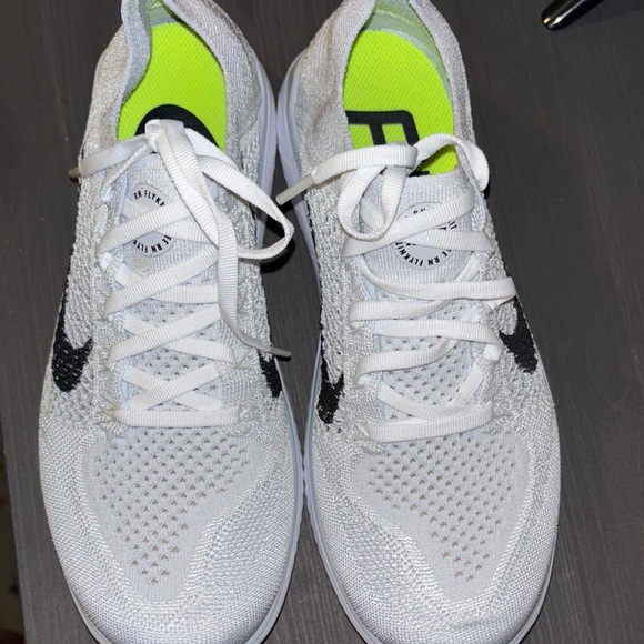 Nike Free Run Fly Knit Sneakers - Picture 3 of 4